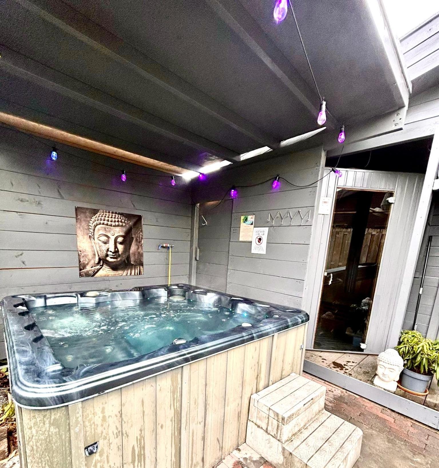 Buddha Style Family House & Jacuzzi & Sauna Near Amsterdam Vijfhuizen Luaran gambar