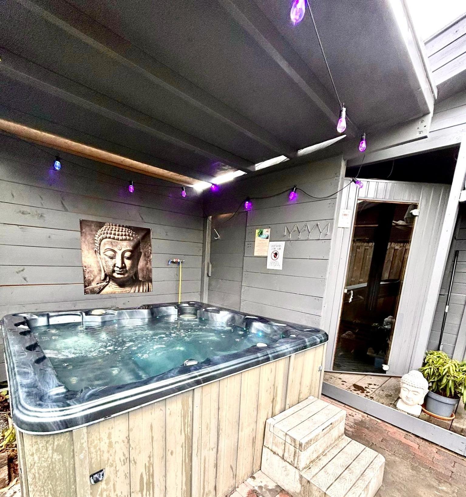 Buddha Style Family House & Jacuzzi & Sauna Near Amsterdam Villa Vijfhuizen Luaran gambar